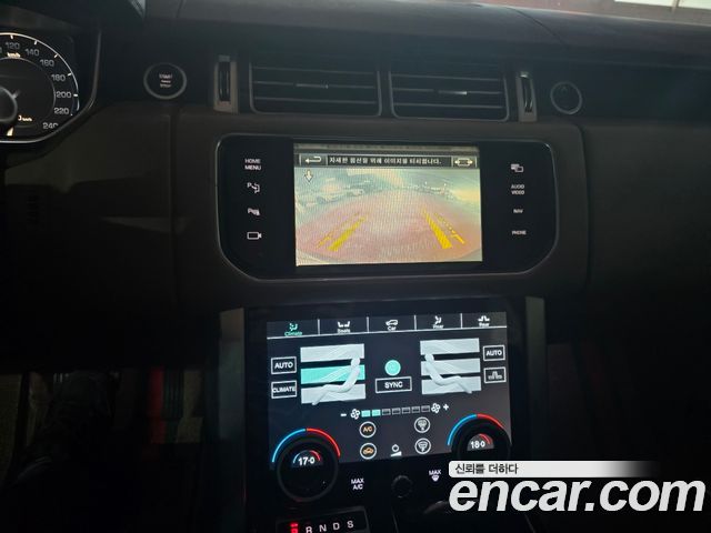 LAND ROVER Range Rover 4세대 4.4 SDV8 Vogue SE 디젤 2015 - photo 17 - Import Corée du Sud | International Cars