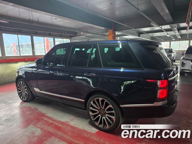 LAND ROVER Range Rover 4세대 4.4 SDV8 Vogue SE 디젤 2015 - photo 3 - Import Corée du Sud | International Cars
