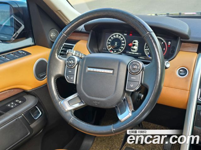 LAND ROVER Discovery 5 3.0 TD6 HSE Luxury 2018 - photo 13 - Import Corée du Sud | International Cars