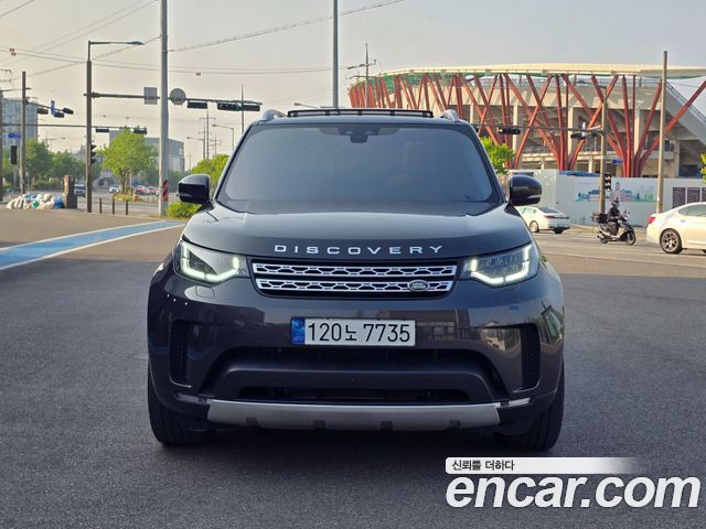 LAND ROVER Discovery 5 3.0 TD6 HSE Luxury 2018 - photo 3 - Import Corée du Sud | International Cars
