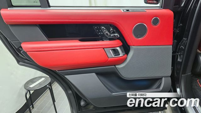 LAND ROVER Range Rover 4세대 5.0 SC AB LWB 2019 - photo 15 - Import Corée du Sud | International Cars