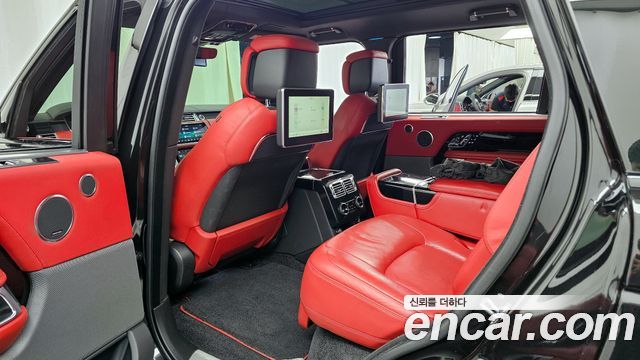 LAND ROVER Range Rover 4세대 5.0 SC AB LWB 2019 - photo 16 - Import Corée du Sud | International Cars