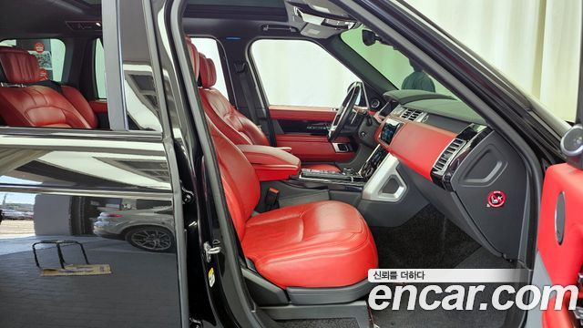 LAND ROVER Range Rover 4세대 5.0 SC AB LWB 2019 - photo 17 - Import Corée du Sud | International Cars
