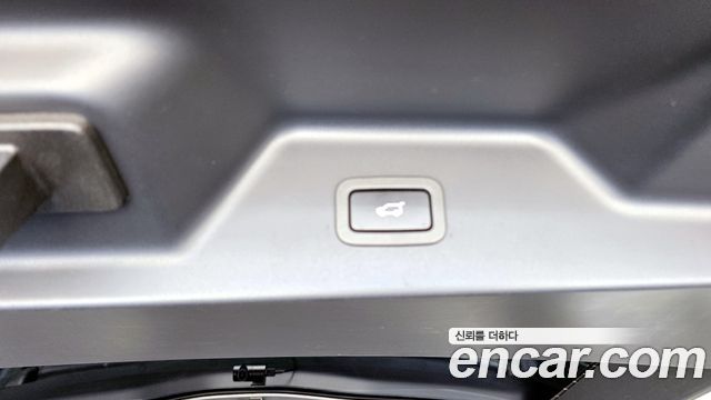 LAND ROVER Range Rover 4세대 5.0 SC AB LWB 2019 - photo 34 - Import Corée du Sud | International Cars