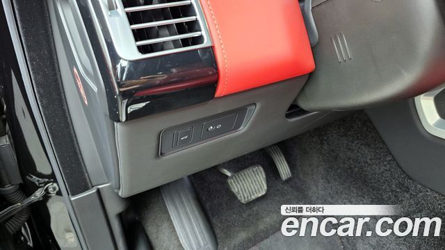 LAND ROVER Range Rover 4세대 5.0 SC AB LWB 2019 - photo 35 - Import Corée du Sud | International Cars
