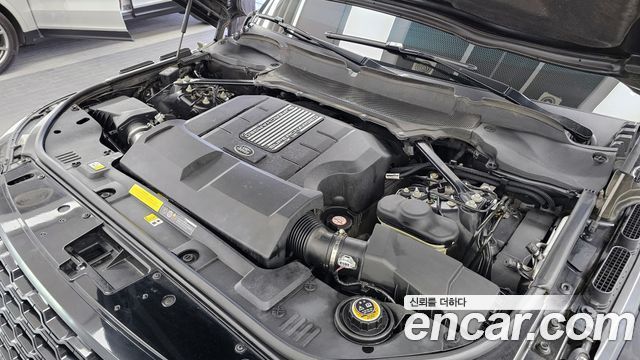 LAND ROVER Range Rover 4세대 5.0 SC AB LWB 2019 - photo 6 - Import Corée du Sud | International Cars