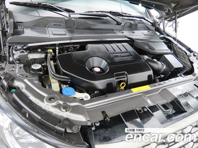 LAND ROVER Discovery Sport 2.0 TD4 SE (150마력) 2017 - photo 19 - Import Corée du Sud | International Cars
