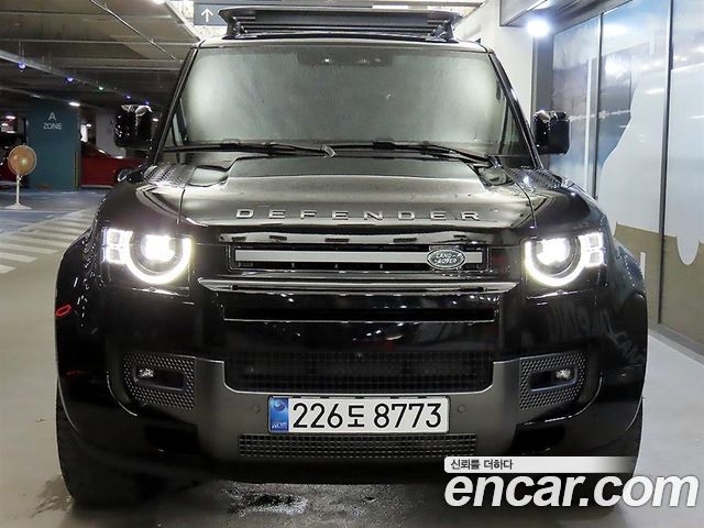 LAND ROVER Defender (L663) 130 P400 아웃바운드 2025 - photo 2 - Import Corée du Sud | International Cars