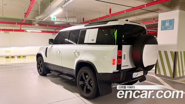 LAND ROVER Defender (L663) 110 D300 HSE 2023 - photo 4 - Import Corée du Sud | International Cars