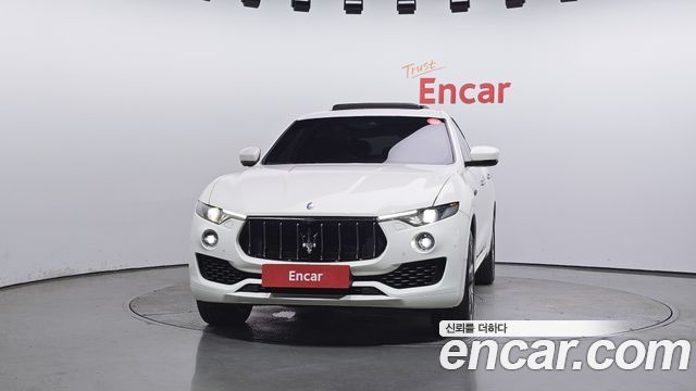 MASERATI Levante 3.0 AWD 그란루쏘 2017 - photo 3 - Import Corée du Sud | International Cars