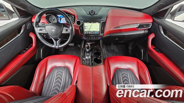 MASERATI Levante 3.0 AWD 그란루쏘 2017 - photo 7 - Import Corée du Sud | International Cars