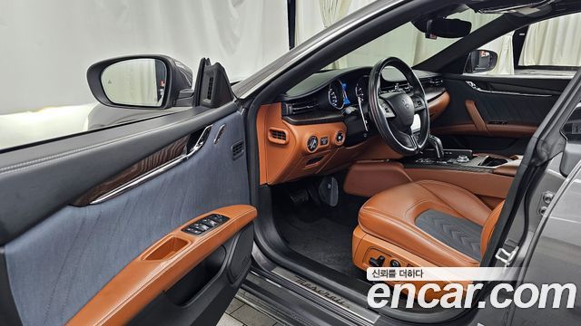 MASERATI Quattro포르테 3.0 V6 그란루쏘 2019 - photo 10 - Import Corée du Sud | International Cars