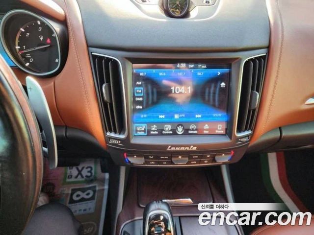MASERATI Levante 3.0 디젤 AWD 2017 - photo 13 - Import Corée du Sud | International Cars