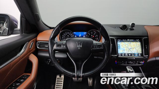 MASERATI Levante 3.0 AWD 그란Sport 2019 - photo 13 - Import Corée du Sud | International Cars