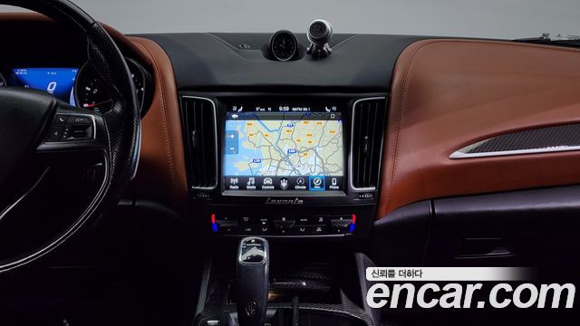 MASERATI Levante 3.0 AWD 그란Sport 2019 - photo 14 - Import Corée du Sud | International Cars