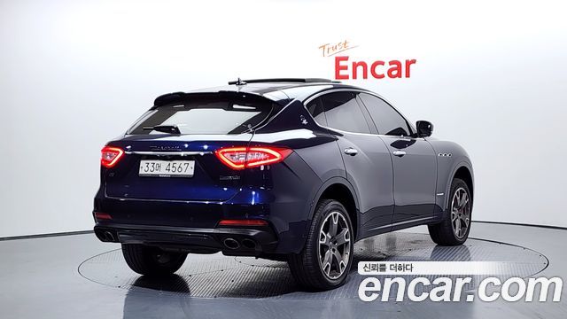 MASERATI Levante 3.0 AWD 그란Sport 2019 - photo 2 - Import Corée du Sud | International Cars