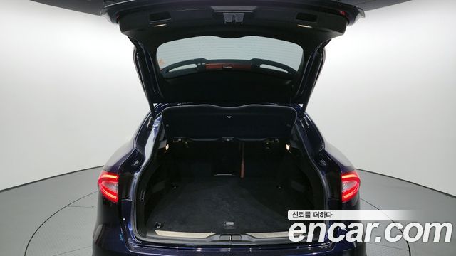 MASERATI Levante 3.0 AWD 그란Sport 2019 - photo 20 - Import Corée du Sud | International Cars