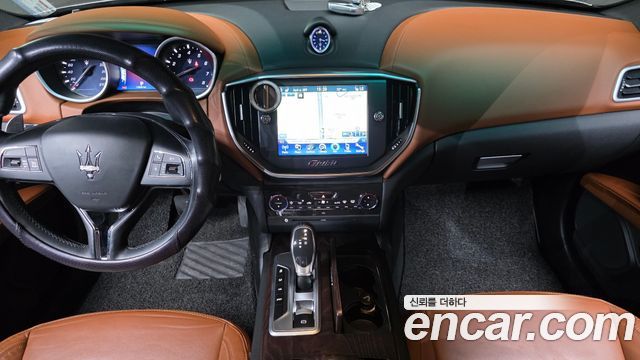 MASERATI Ghibli 3.0 2015 - photo 15 - Import Corée du Sud | International Cars
