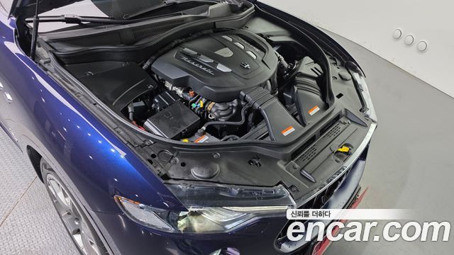MASERATI Levante 3.0 디젤 AWD 그란Sport 2019 - photo 6 - Import Corée du Sud | International Cars