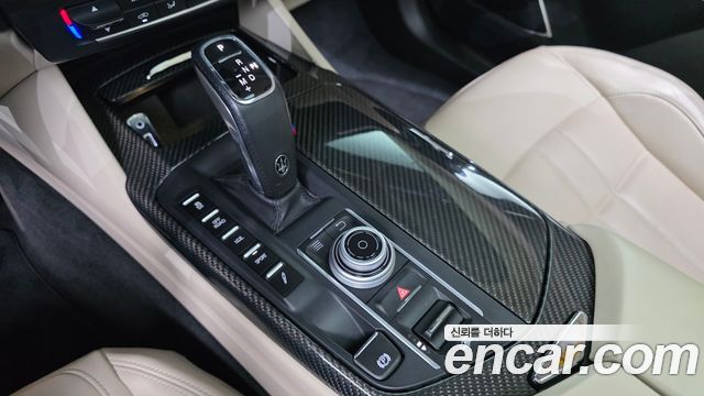 MASERATI Levante 3.0 디젤 AWD 그란Sport 2019 - photo 9 - Import Corée du Sud | International Cars