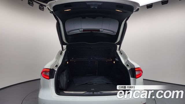 MASERATI Levante 3.0 AWD 그란Sport 2018 - photo 20 - Import Corée du Sud | International Cars