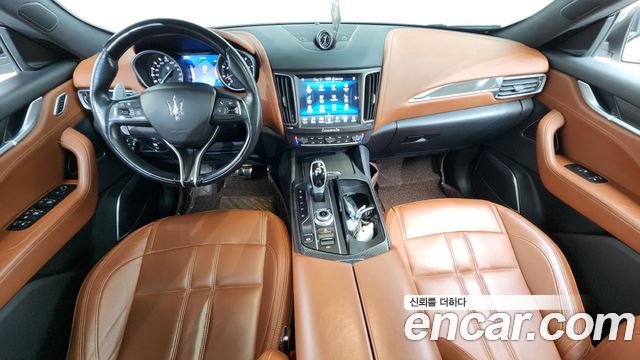 MASERATI Levante 3.0 AWD 그란Sport 2018 - photo 7 - Import Corée du Sud | International Cars