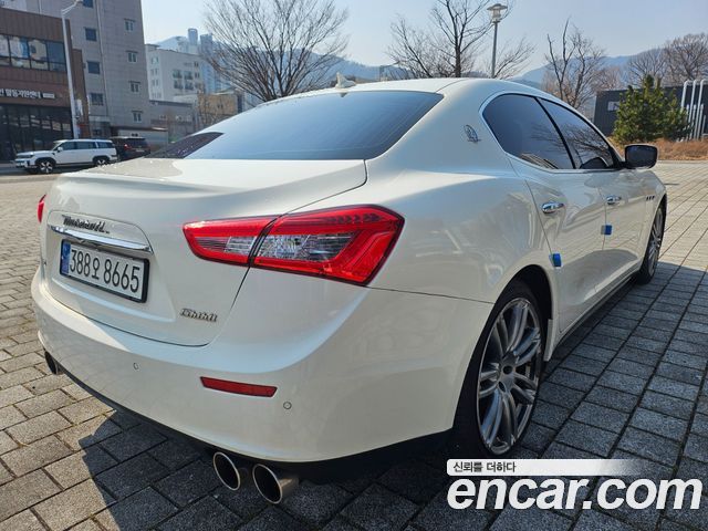 MASERATI Ghibli 3.0 2014 - photo 7 - Import Corée du Sud | International Cars