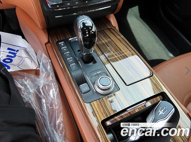 MASERATI Quattro포르테 S Q4 3.0 V6 2017 - photo 10 - Import Corée du Sud | International Cars