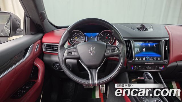 MASERATI Levante 3.0 AWD 그란Sport 2020 - photo 19 - Import Corée du Sud | International Cars