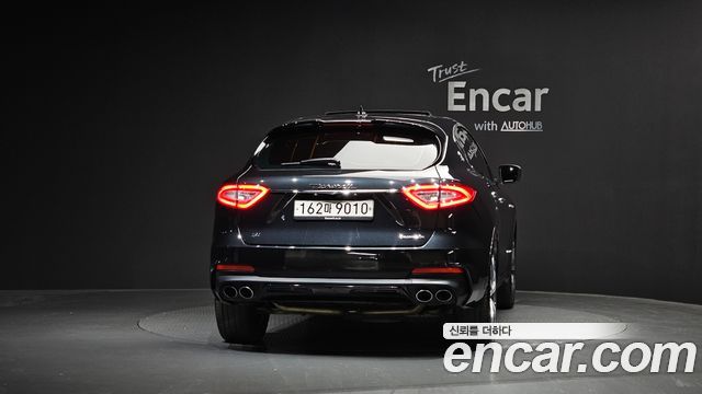 MASERATI Levante 3.0 AWD 그란Sport 2020 - photo 4 - Import Corée du Sud | International Cars