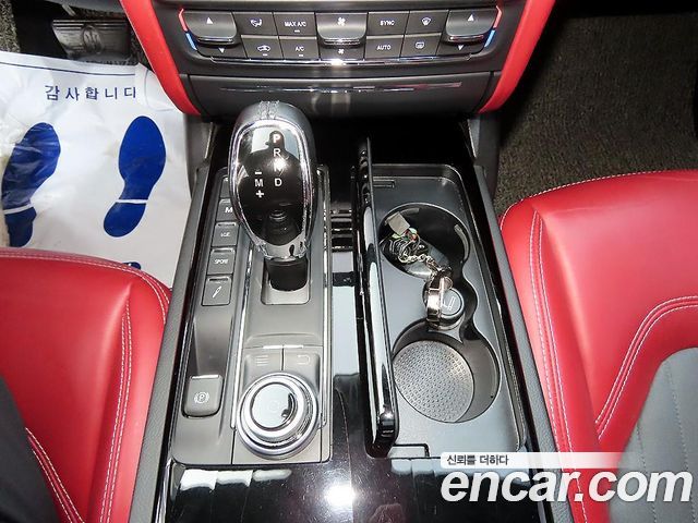 MASERATI Quattro포르테 3.0 V6 2017 - photo 11 - Import Corée du Sud | International Cars