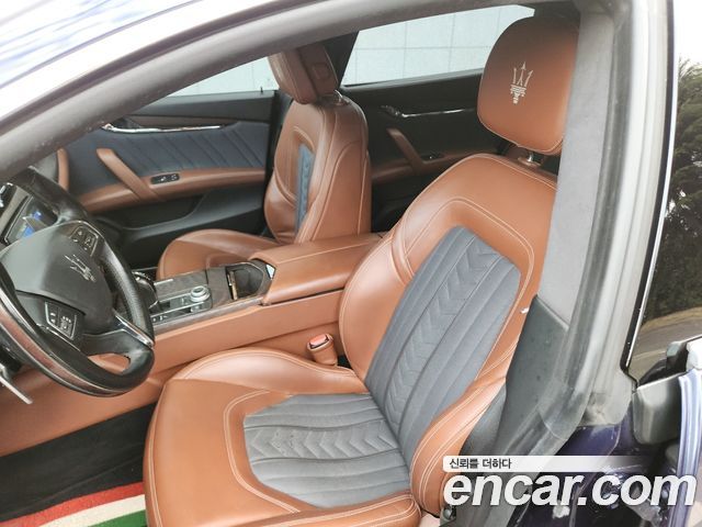 MASERATI Quattro포르테 3.0 디젤 그란루쏘 2018 - photo 11 - Import Corée du Sud | International Cars