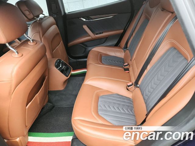 MASERATI Quattro포르테 3.0 디젤 그란루쏘 2018 - photo 12 - Import Corée du Sud | International Cars