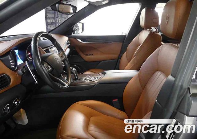 MASERATI Levante 3.0 디젤 AWD 2019 - photo 7 - Import Corée du Sud | International Cars