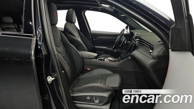 MASERATI 그레칼레 3.0 AWD Trofeo 2023 - photo 13 - Import Corée du Sud | International Cars