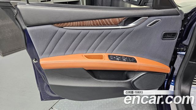 MASERATI Ghibli 2.0 그란루쏘 2021 - photo 14 - Import Corée du Sud | International Cars