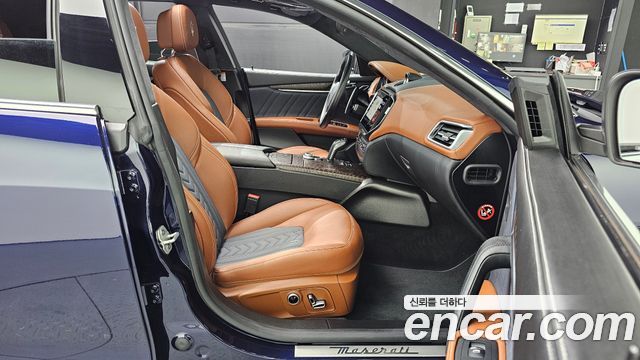 MASERATI Ghibli 2.0 그란루쏘 2021 - photo 18 - Import Corée du Sud | International Cars