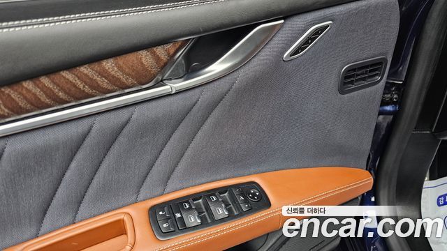 MASERATI Ghibli 2.0 그란루쏘 2021 - photo 19 - Import Corée du Sud | International Cars