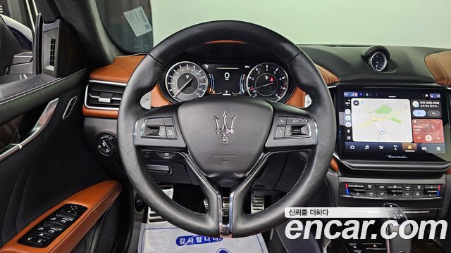 MASERATI Ghibli 2.0 그란루쏘 2021 - photo 21 - Import Corée du Sud | International Cars