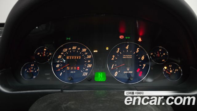 MASERATI 그란Sport 4.2 V8 2006 - photo 10 - Import Corée du Sud | International Cars