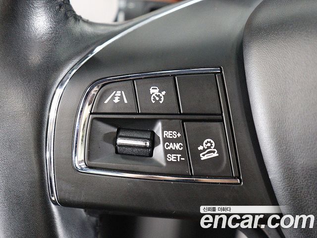 MASERATI Levante 3.0 AWD 그란루쏘 2020 - photo 11 - Import Corée du Sud | International Cars