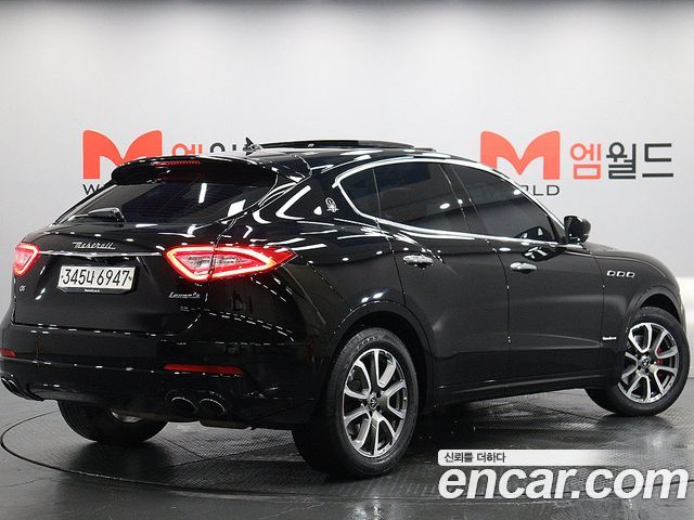 MASERATI Levante 3.0 AWD 그란루쏘 2020 - photo 3 - Import Corée du Sud | International Cars
