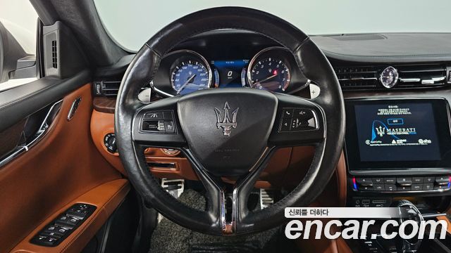 MASERATI Quattro포르테 S Q4 3.0 V6 그란루쏘 2017 - photo 12 - Import Corée du Sud | International Cars