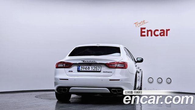 MASERATI Quattro포르테 S Q4 3.0 V6 그란루쏘 2017 - photo 4 - Import Corée du Sud | International Cars