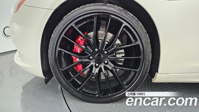 MASERATI Quattro포르테 S Q4 3.0 V6 그란루쏘 2017 - photo 5 - Import Corée du Sud | International Cars