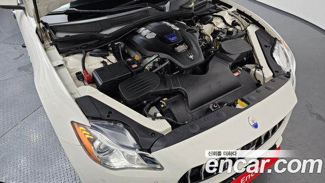 MASERATI Quattro포르테 S Q4 3.0 V6 그란루쏘 2017 - photo 6 - Import Corée du Sud | International Cars