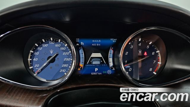 MASERATI Quattro포르테 S Q4 3.0 V6 그란루쏘 2017 - photo 8 - Import Corée du Sud | International Cars