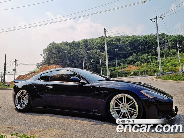 MASERATI Gran Turismo S 4.7 2009 - photo 6 - Import Corée du Sud | International Cars