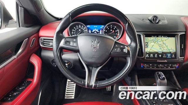 MASERATI Levante 3.0 AWD 그란Sport 2020 - photo 19 - Import Corée du Sud | International Cars