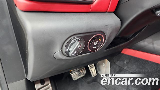 MASERATI Levante 3.0 AWD 그란Sport 2020 - photo 28 - Import Corée du Sud | International Cars